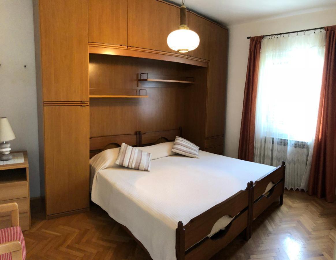 Odak APP Rovinj Bagian luar foto