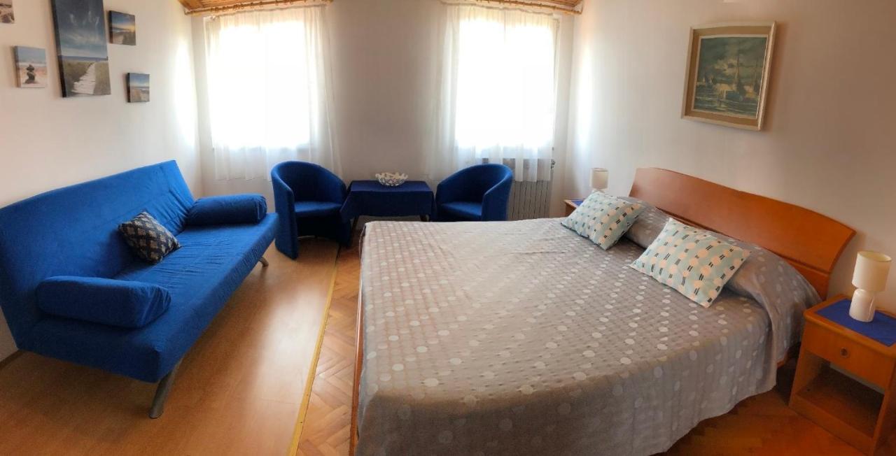 Odak APP Rovinj Bagian luar foto
