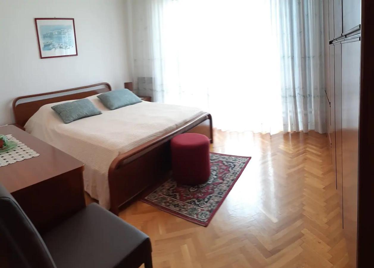 Odak APP Rovinj Bagian luar foto